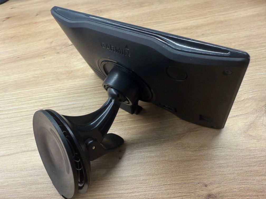 Vând GPS Garmin.