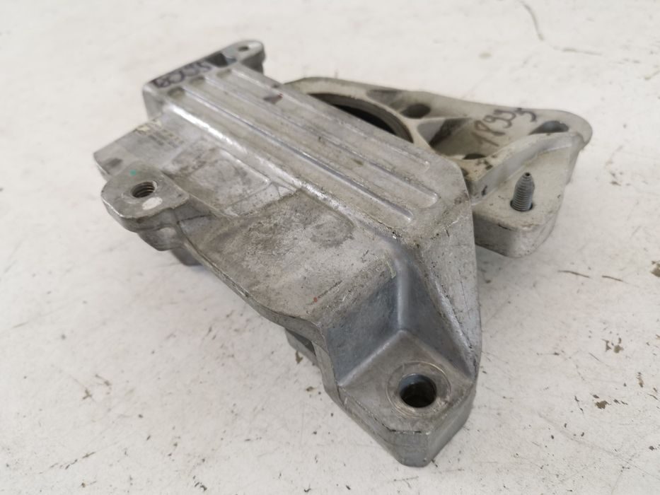 Тампон Мотор Мерцедес-Бенц / Mercedes-Benz A-Class W177/V177 Оригинале