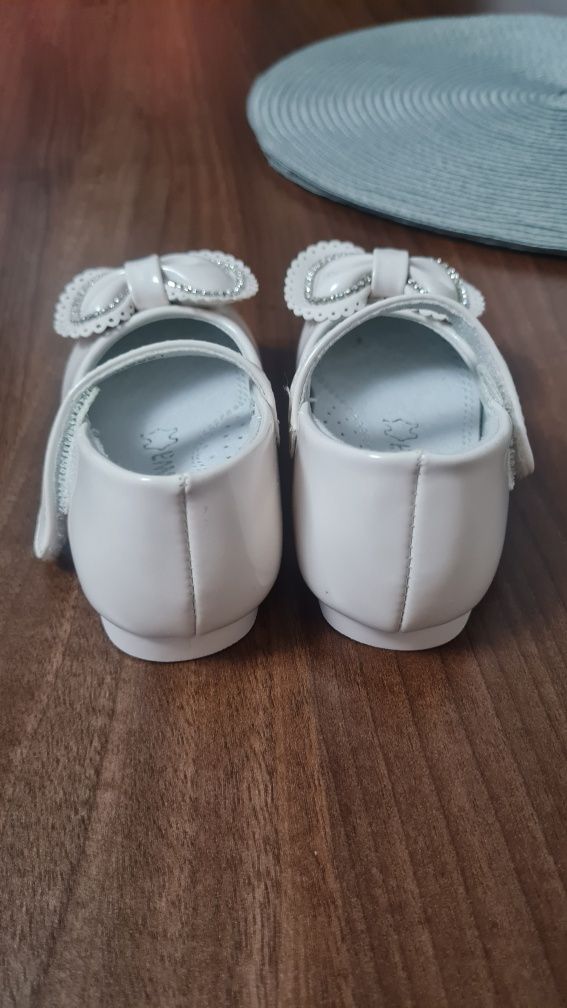 Pantofi ocazie bebe - piele lacuita