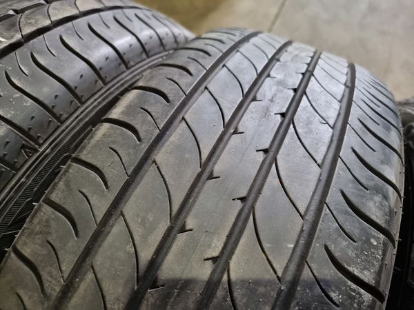 235/55/20 DUNLOP 4бр