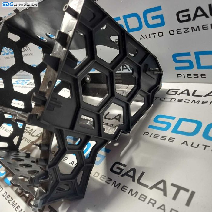 Rama Suport Navigatie Radio CD Player si Climatronic Panou Comanda AC Aer Conditionat Clima Volkswagen Polo 6R 2009 - 2018 Cod 6R0858005D [2252]