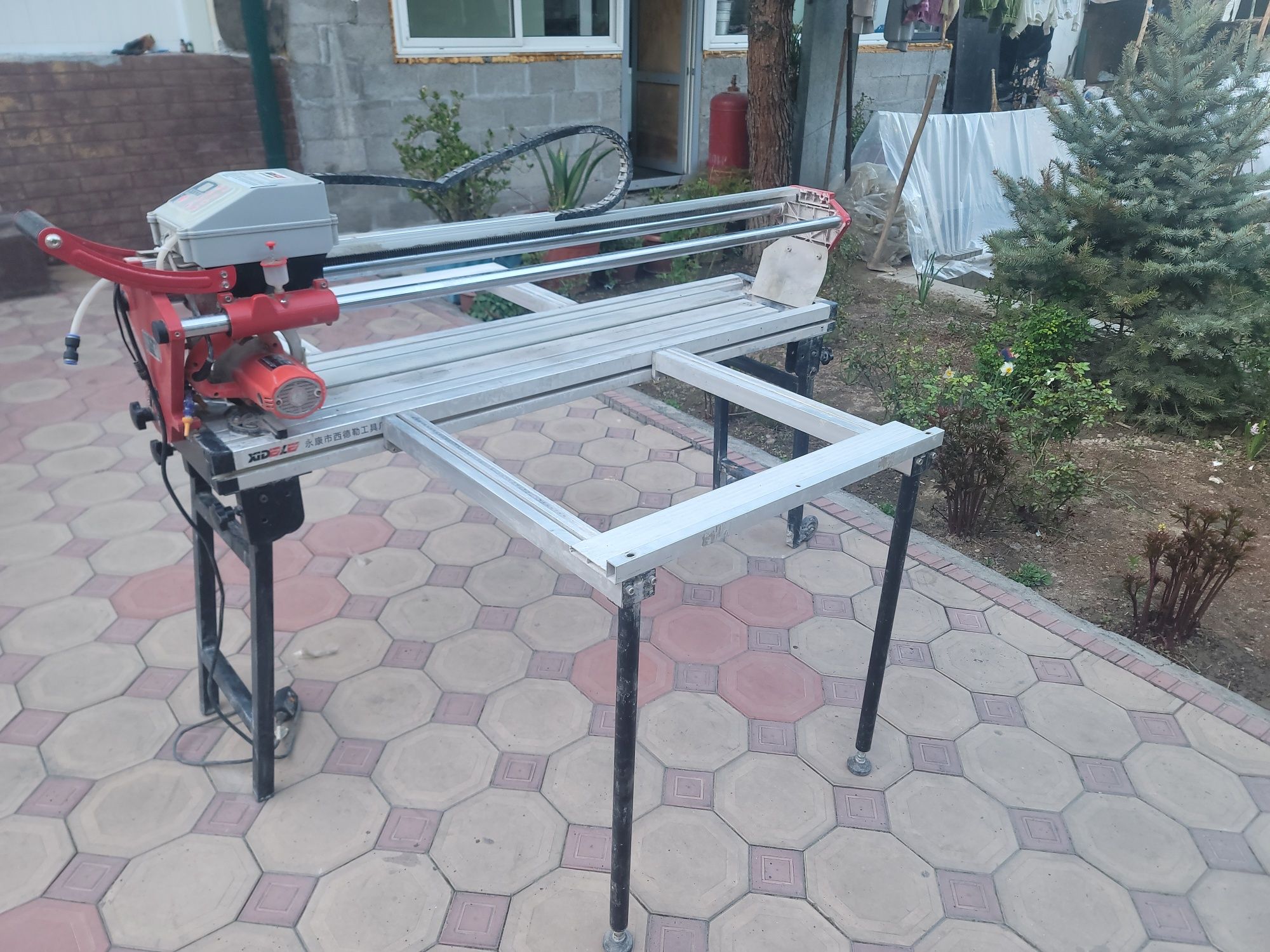 Автоматический плиткорез