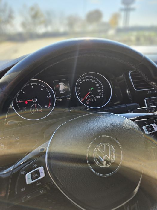 Vând vw golf 7 motor 1.6 diesel 105 cp cod motor clha 2014
