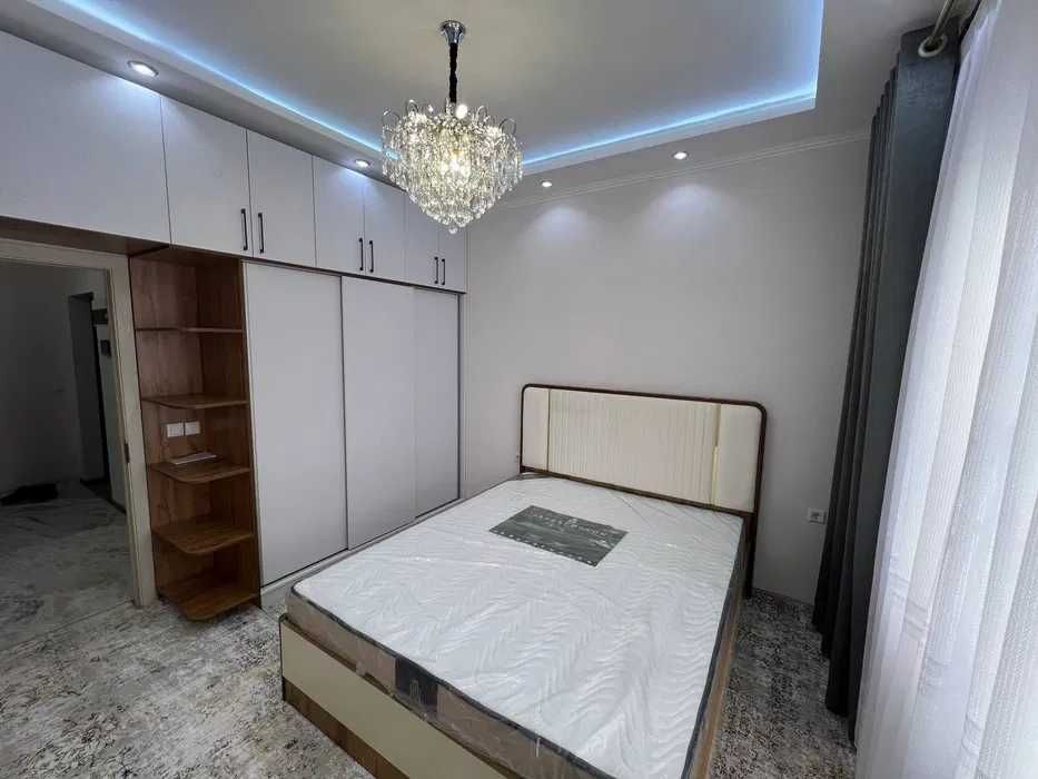 R3 Сдаётся 2/2/5 квартира на Кадышева Базар