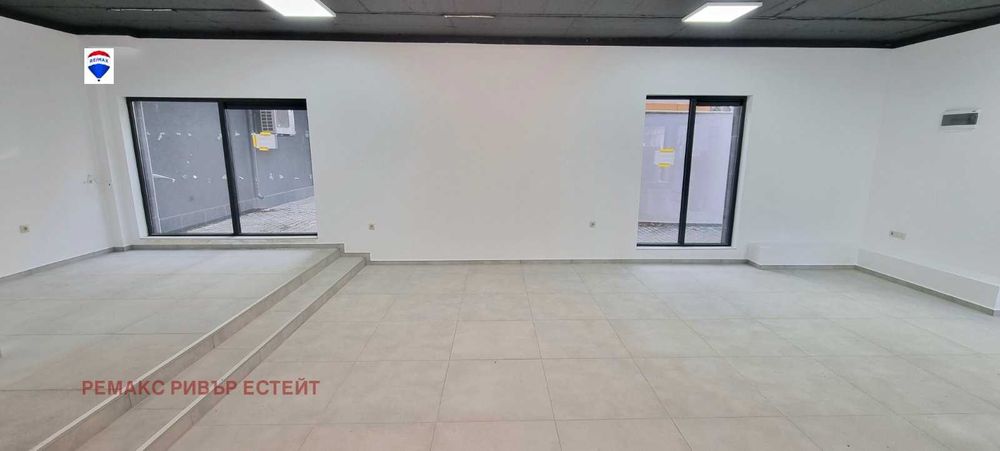 Дава се под наем Магазин в Русе, Родина 1 - 104 кв.м за 612 € - Снимка #12