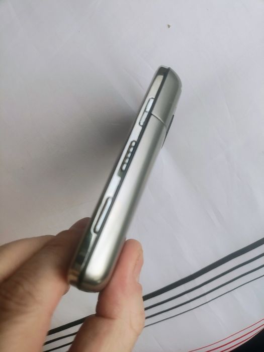 Nokia c6-00 ( liber de rețea)