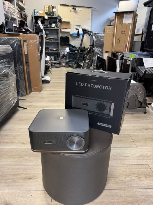 Amanet F28: Proiector LED Happrun JQ820 inteligent wifi 6