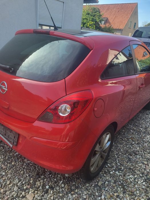 Vând Opel corsa 2012 1.4