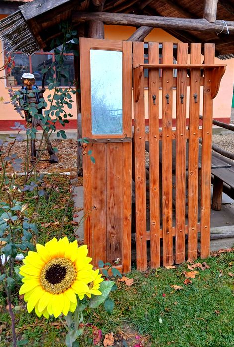 Suport umerase din lemn si cu oglinda