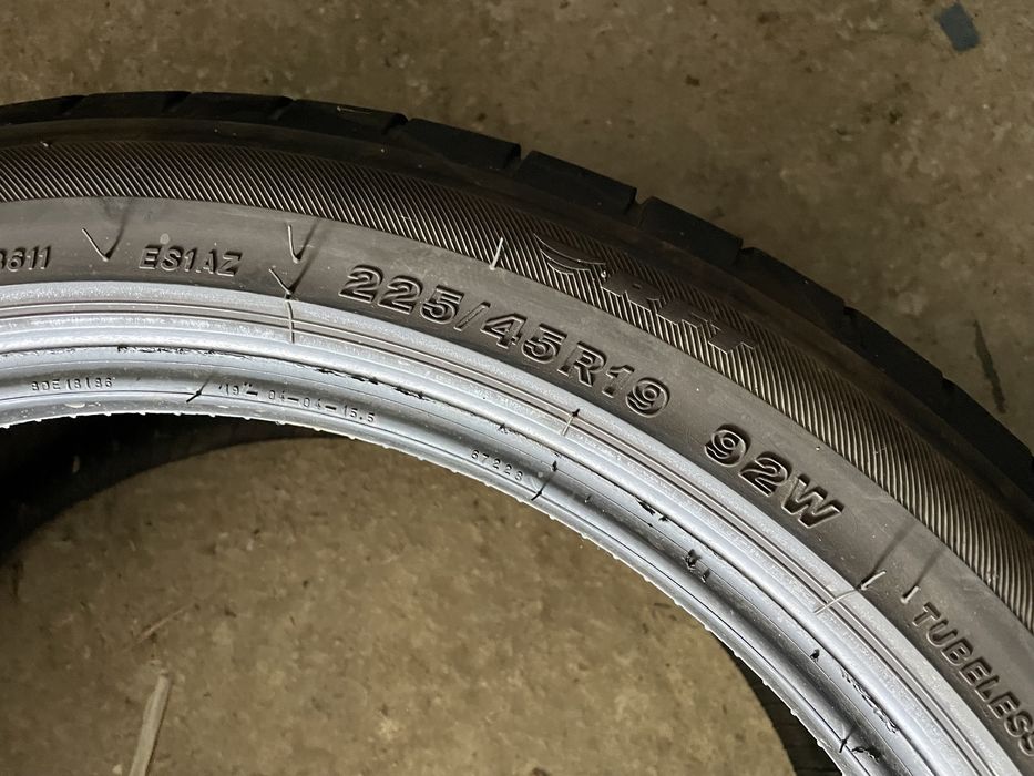 225/45/19 Bridgestone 4 броя 4.5- 6мм рънфлат