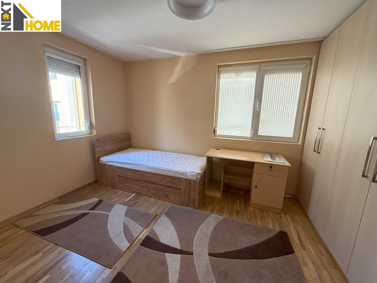 Дава се под наем Тристаен апартамент в Пловдив, Център - 95 кв.м за 612 € - Снимка #13