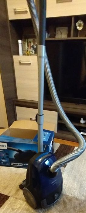 Aspirator Philips cu sac