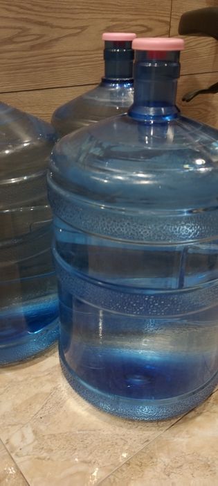 Поликарбонатни бутилки