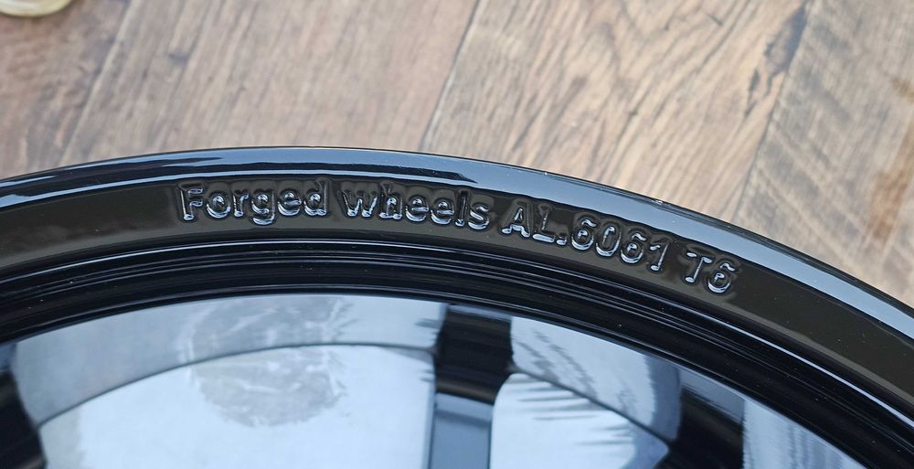 24 цола КОВАНИ джанти за Lamborghini Urus