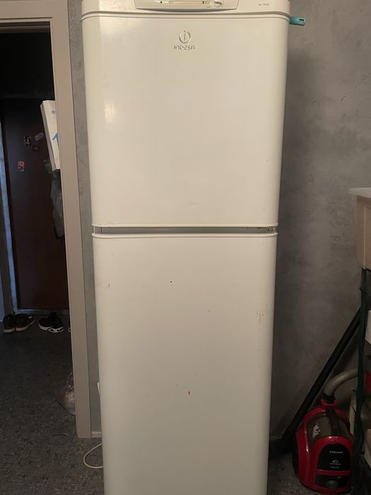 Холодильник индезит