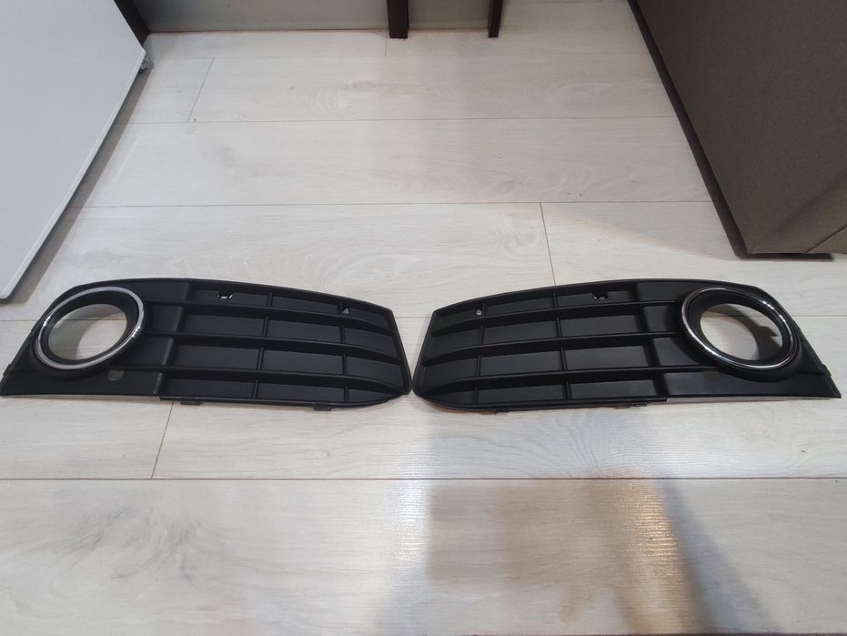 Решетки за халогени Audi A4 B8 C00027L + C00027R