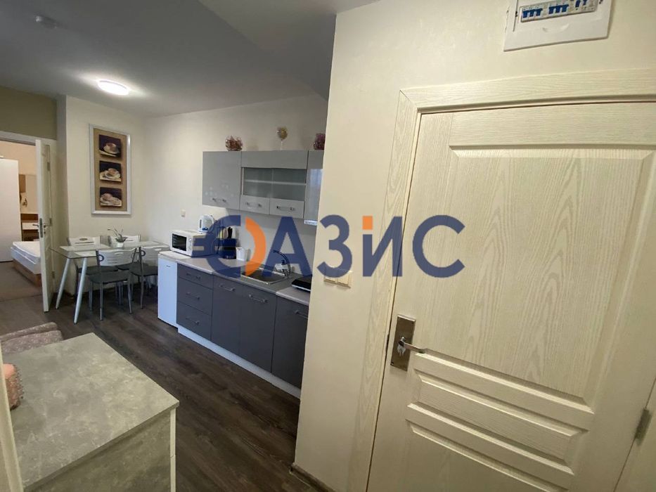 Продава се Двустаен апартамент в к.к. Слънчев бряг - 59 кв.м за 1373 €/кв.м - Снимка #1