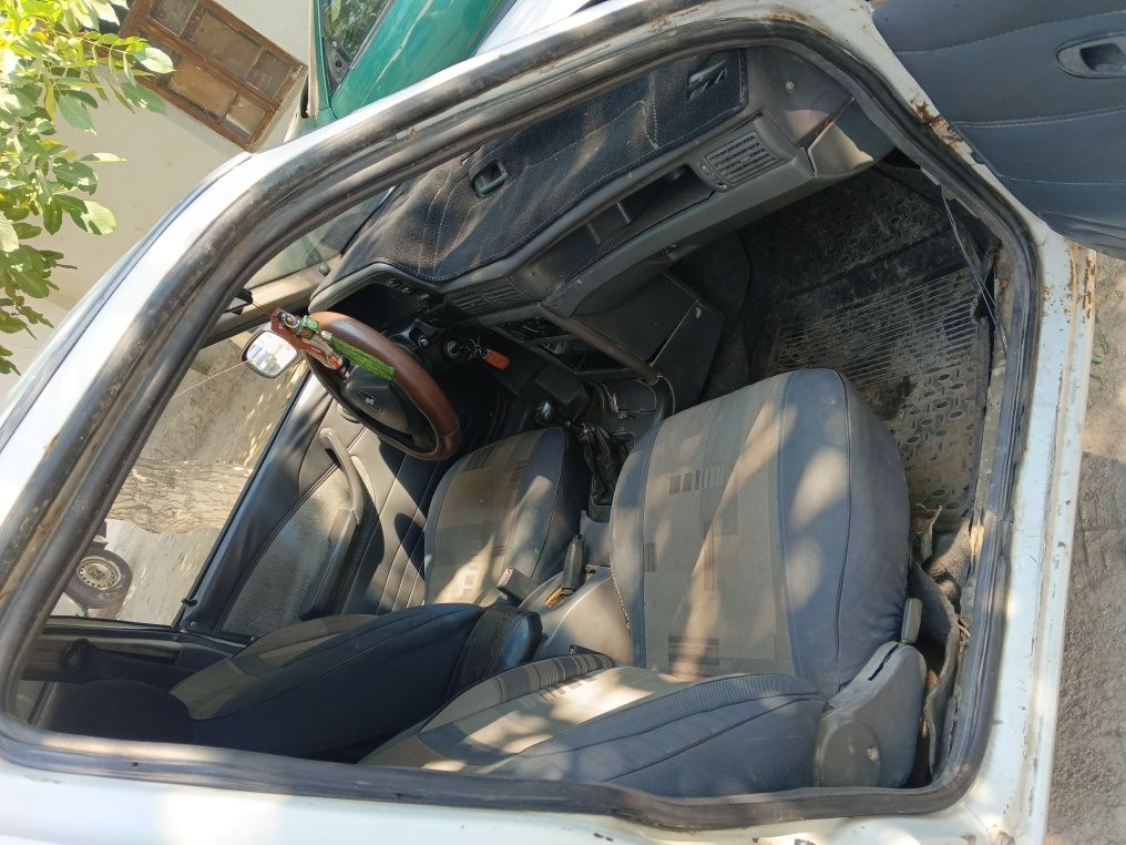 Daewoo "Cielo" Кореяда чиққан нексия, олинг ва миниб кетинг