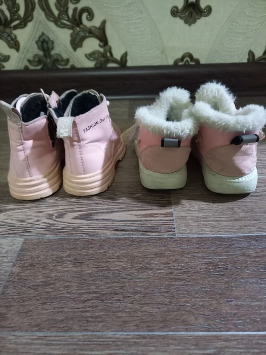 Детские сапоги 22 размер 50тыс обе