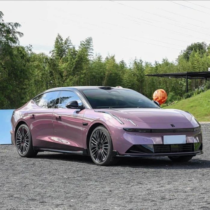 Под заказ Lynk & Co 10 EM-P 240 Four-Wheel Drive (4WD)