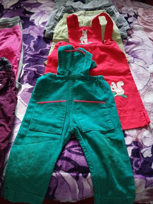 Vând pantaloni pentru fetițe set de 10 buc.la 85 lei