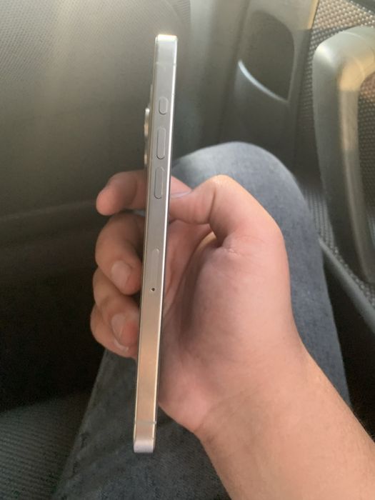Iphone 15 Promax natural sotiladi srochna 830
