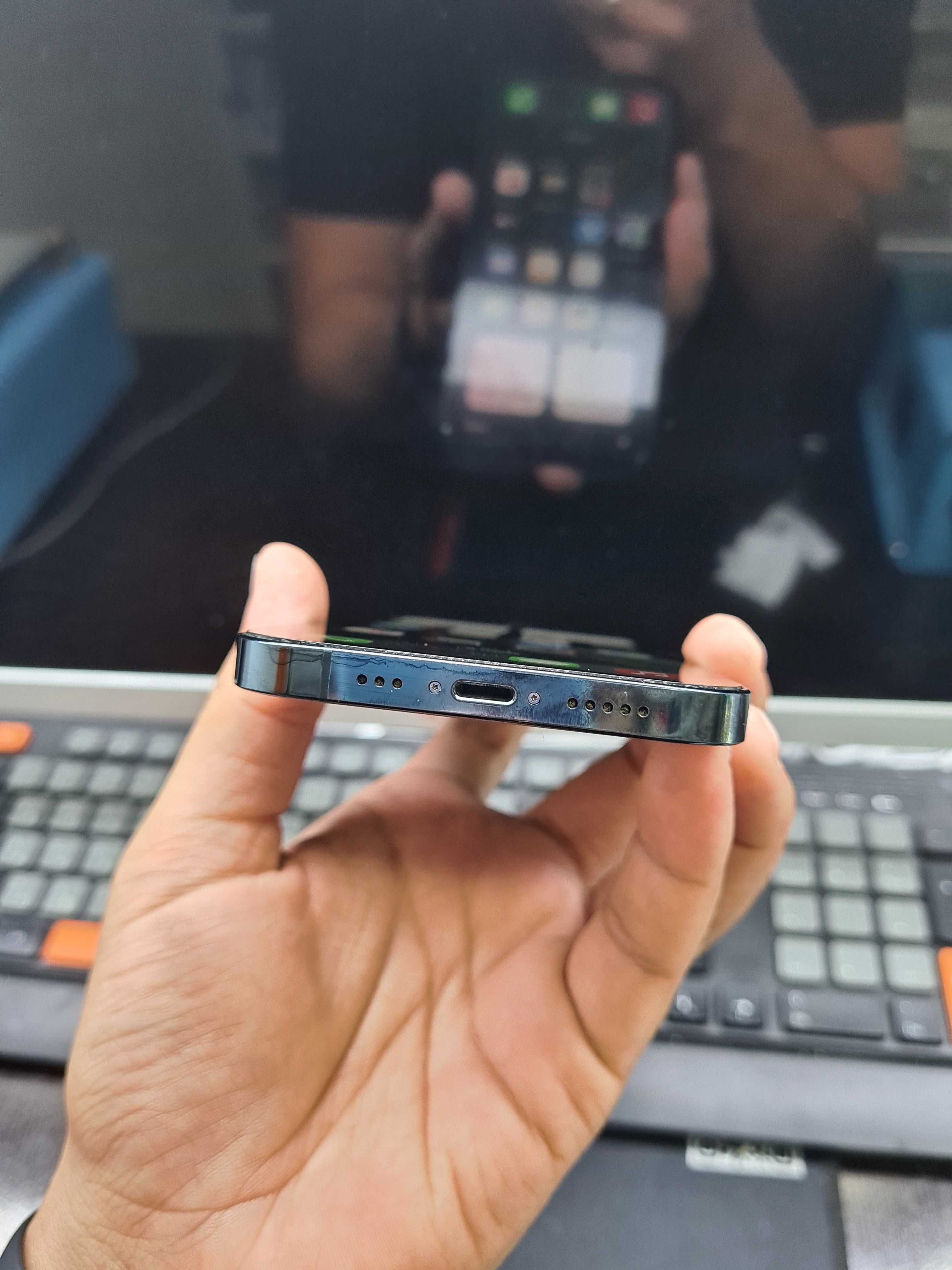 Iphone 12 pro в хорошем состоянии