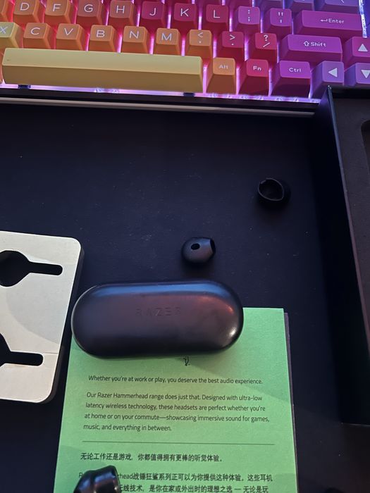 Razer hammerhead headphones