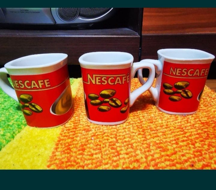 Căni Nescafe Retro