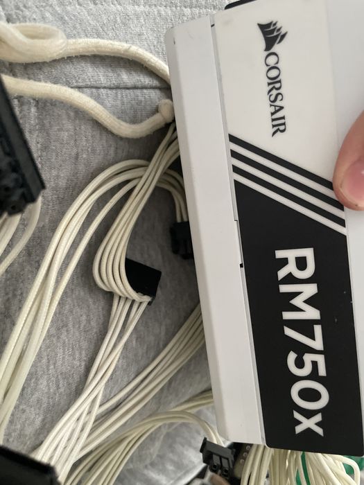 Sursa rm750w ieftina
