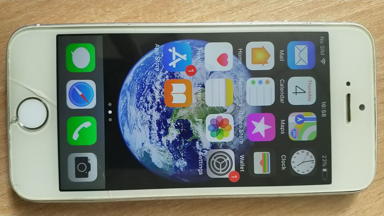 Продавам Iphone 5s 16GB