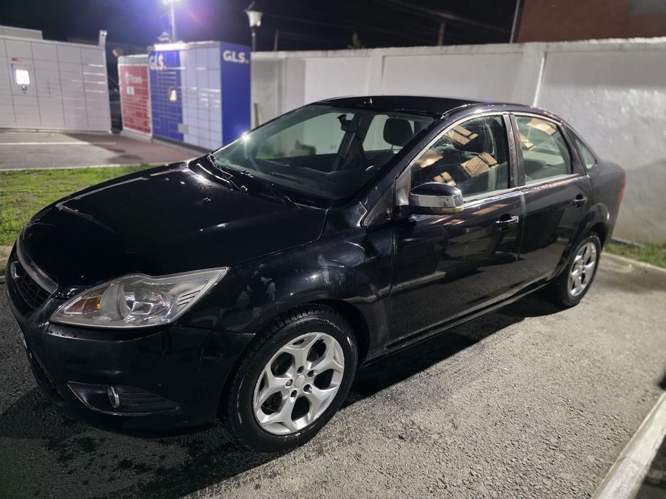 Vând Ford focus 2