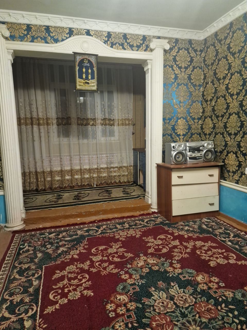 Сдаётся в аренду 2 х комнатная переделанная в 3х ..