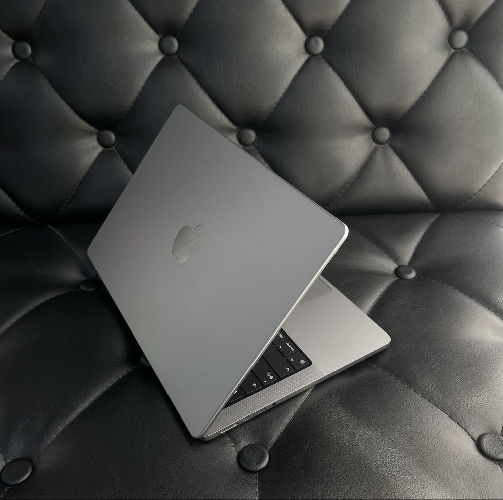 Apple MacBook Pro M1 Pro 14-inch 2021 года в идеальном состояние