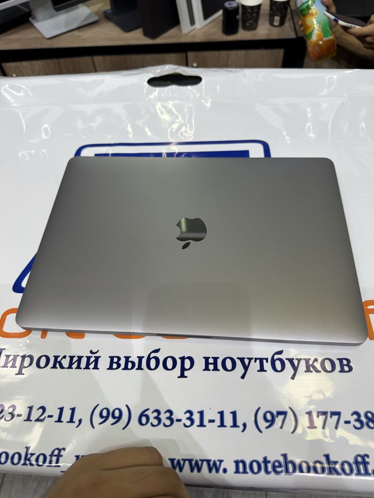MacBook Pro 13  13.3" FHD WQXGA i5-7360U LPDDR3 16GB SSD 256G  B/U