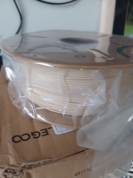 Filament pentru imprimantă 3D!