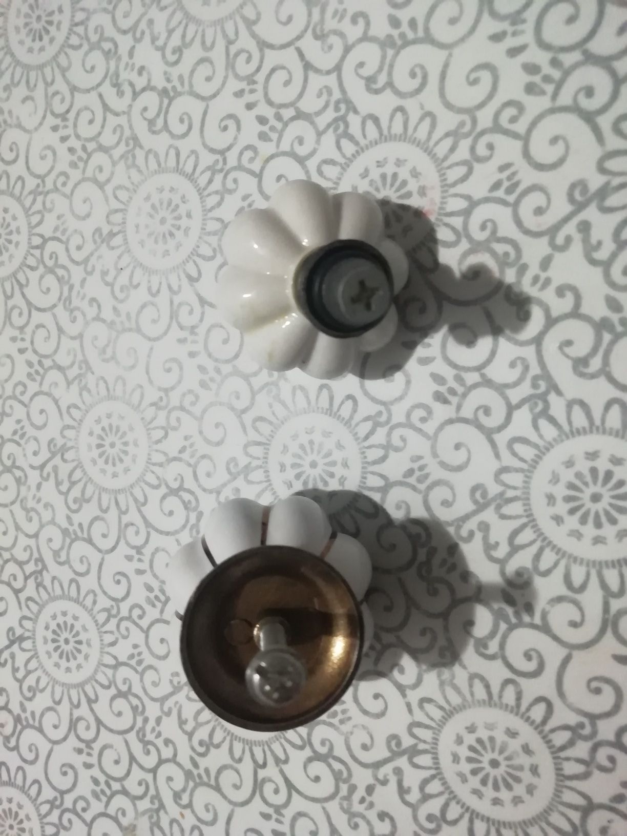 Butoni mânere model vintage din ceramica pentru mobila