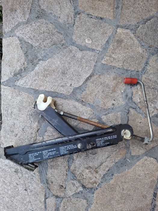 Оригинален крик за кола Audi VW