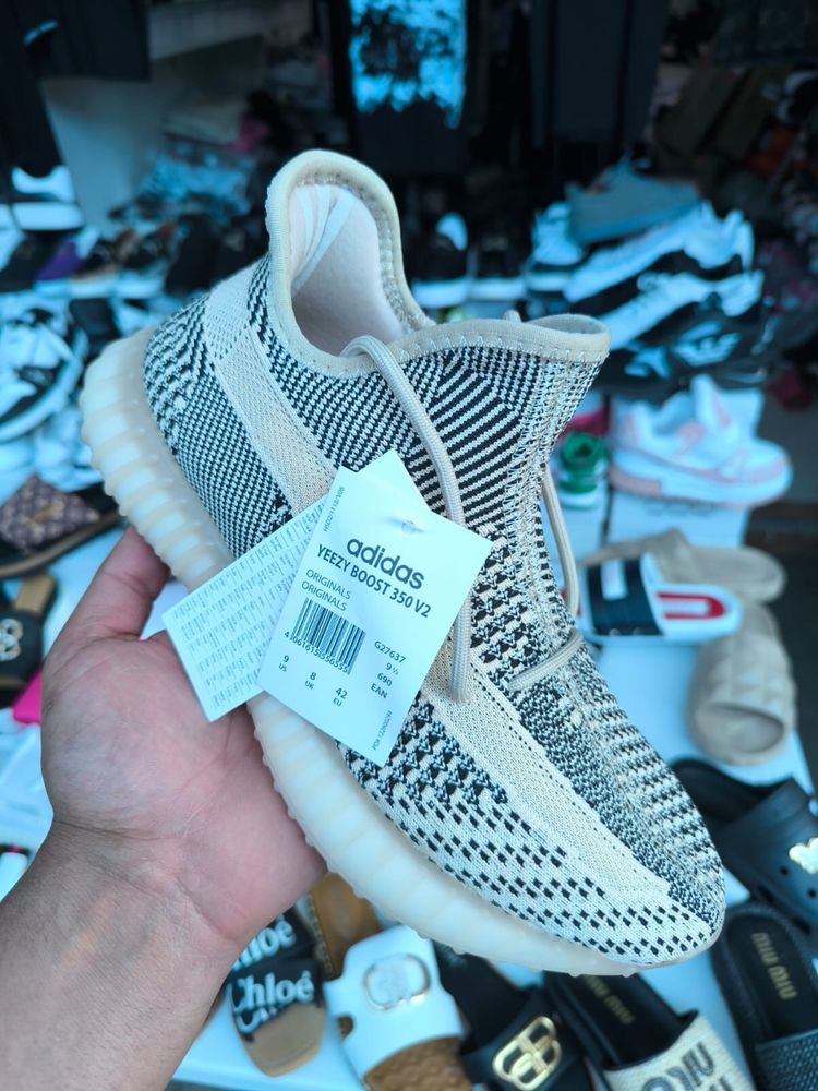 Yezzy mai multe culori lichidare stoc