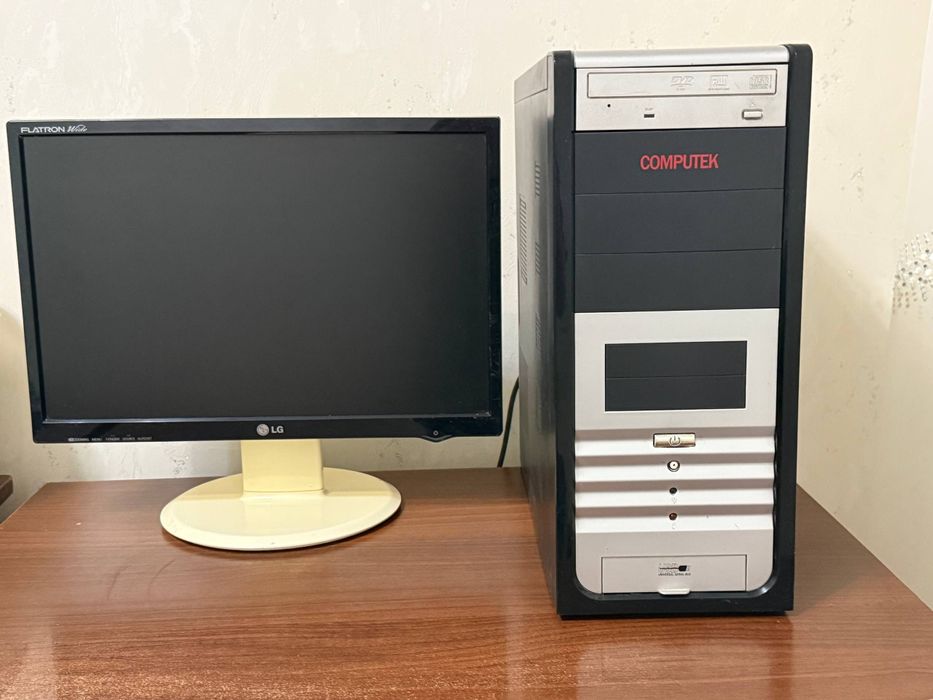 Компьютер  Монитор  LG 19