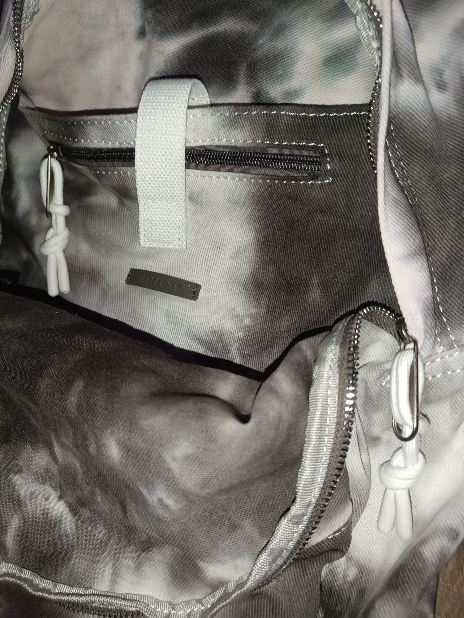 SUPERDRY и Reserved раница мек като дънков плат