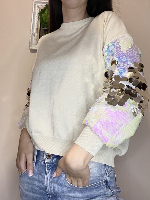 Разпродажба чисто нов пуловер с етикет