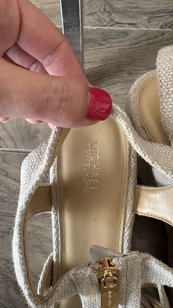 Сандали на платформа Michael Kors