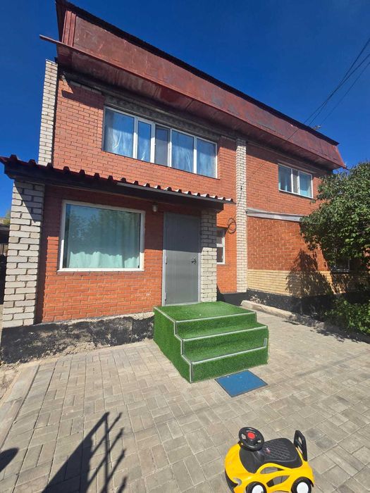 Продам 2х этажный спаренный дом на Горке дружбы/ПОМОЩЬ В ИПОТЕКЕ