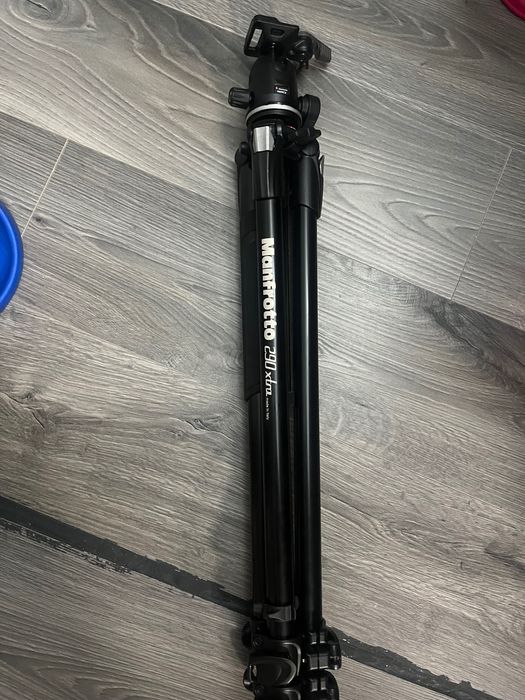 Trepied Manfrotto 290xtra nou