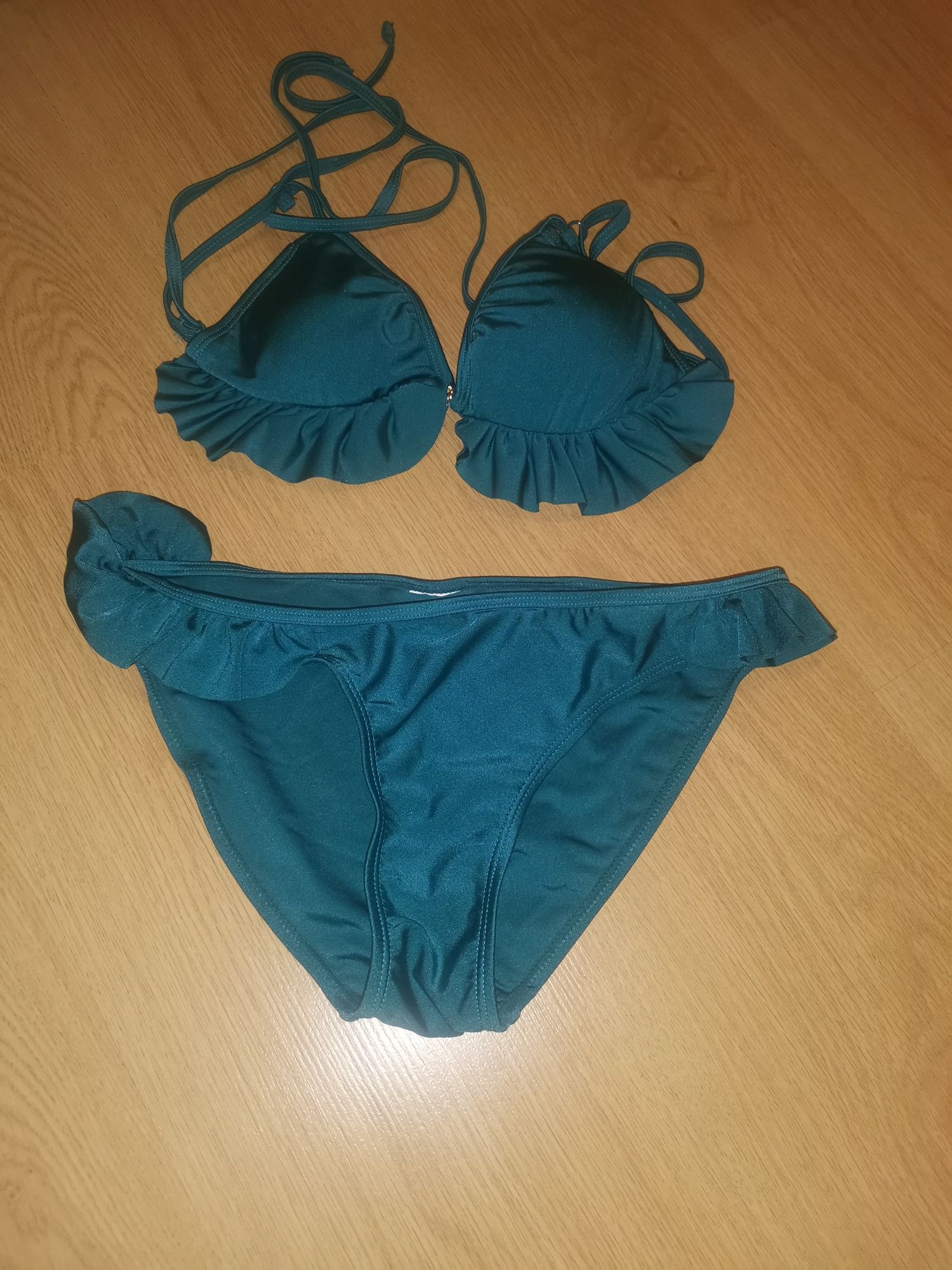 Нов бански костюм по модел на Paramidonna