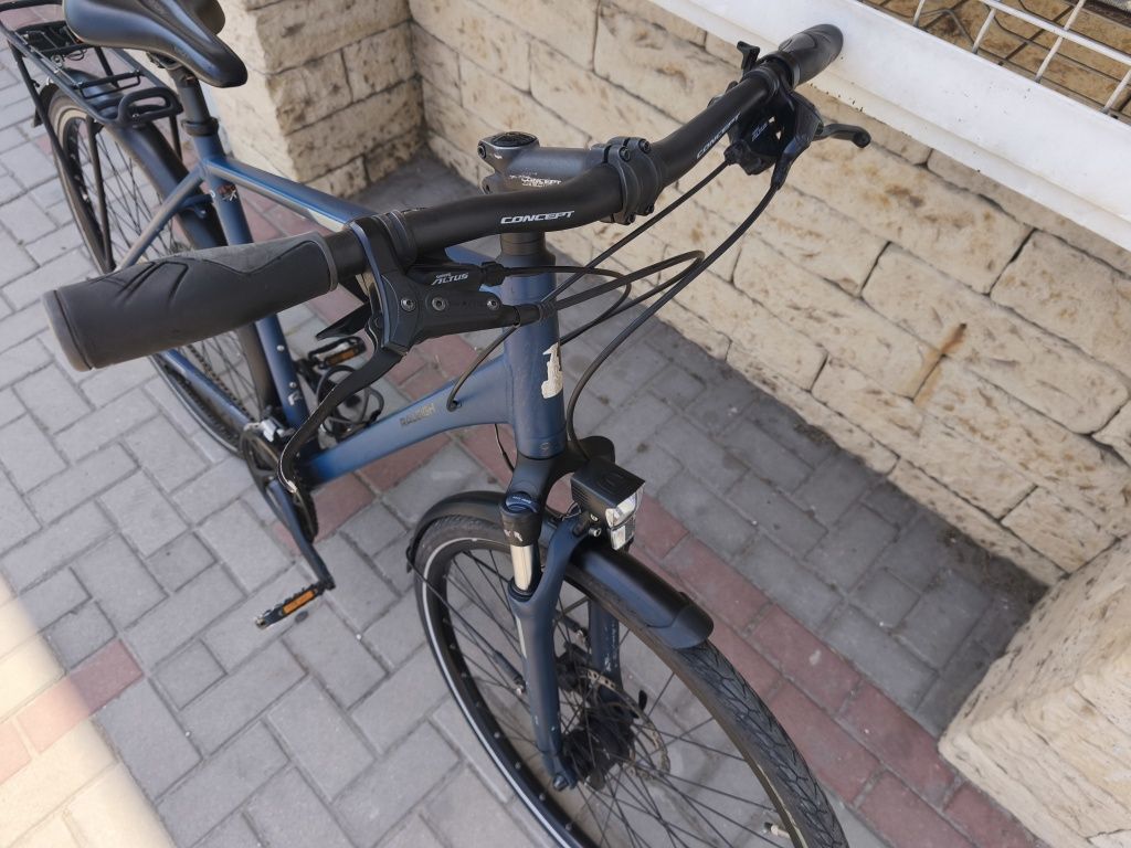 Raleigh - Втора употреба 
28" Алуминиева рамка - 55см.
Хидравлични дис