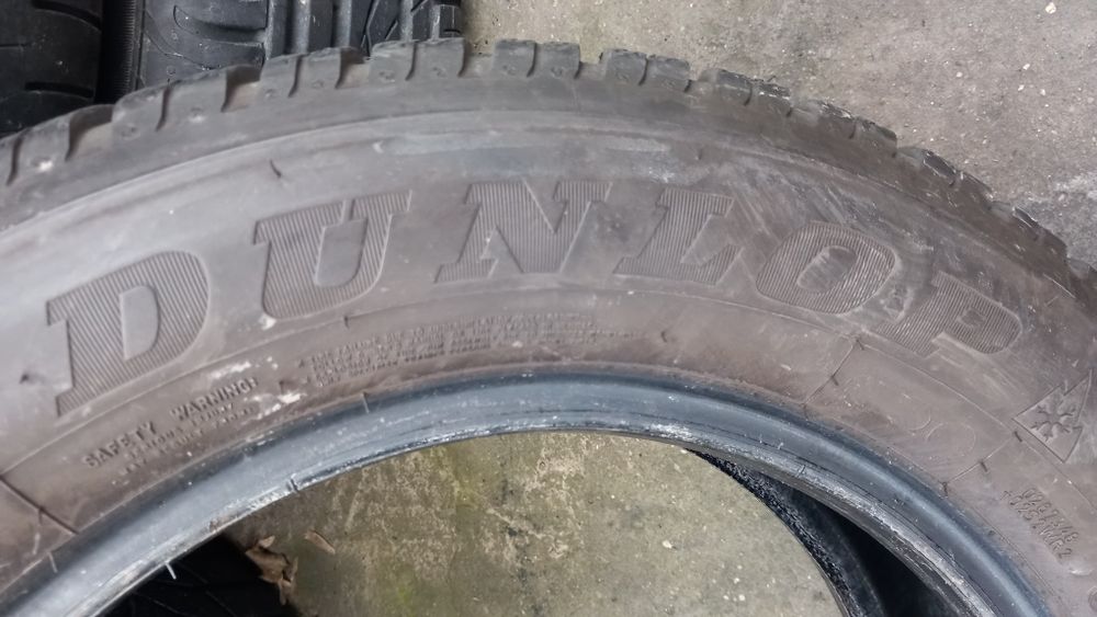185/65r15 iarnă marca Dunlop an 2021 preț 160 lei bucata