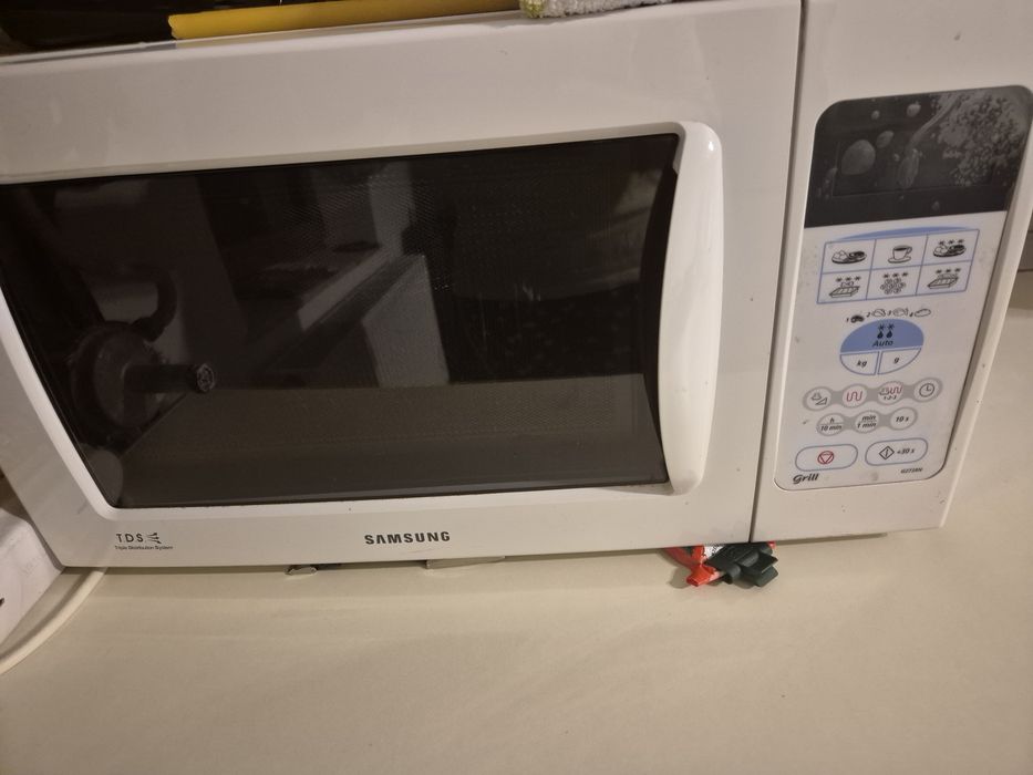 Cuptor cu microunde samsung