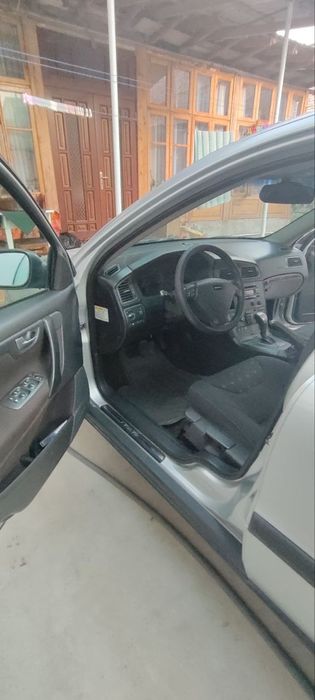 Продам свою Вольво s 60 АКПП в аварийке!